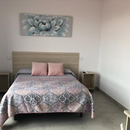 Hostal La Taurina Santa Olalla  المظهر الخارجي الصورة