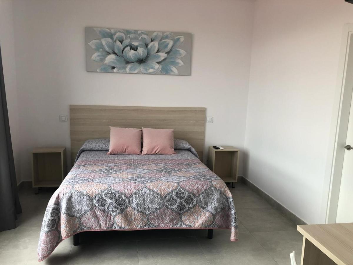 Hostal La Taurina Santa Olalla  المظهر الخارجي الصورة